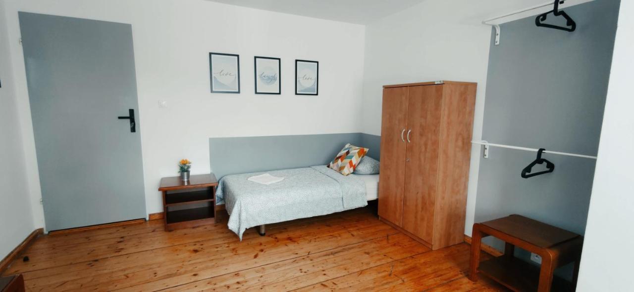 Tanie Spanie Na Naramowicach- Zameldowanie Bezobslugowe - Poznań Exterior foto